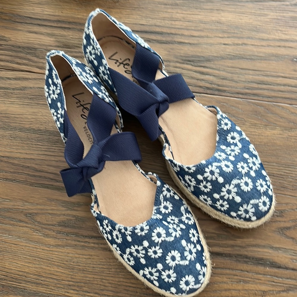 Life Stride sandal. Size 9.5